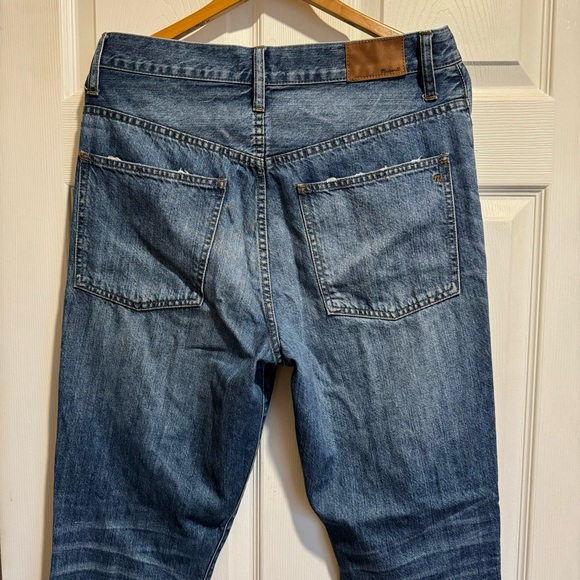 EUC Madewell size 30x31 men’s slightly distressed medium blue jeans men’s - Picture 4 of 6